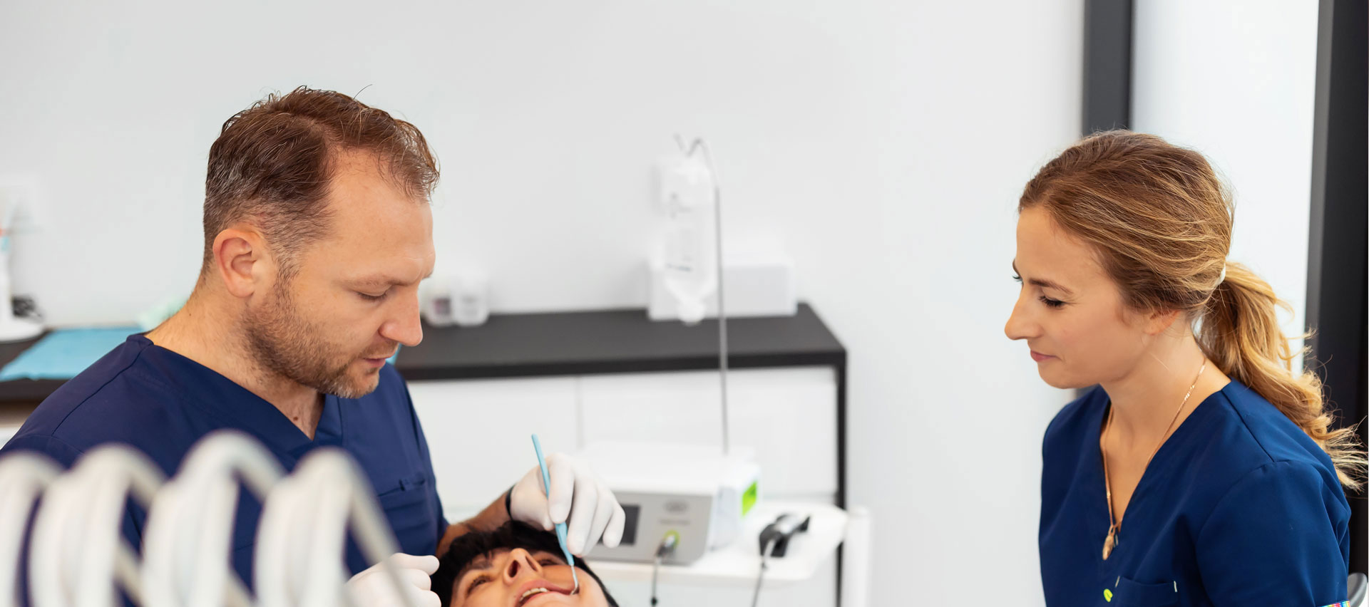 dentysta stomatolog lublin, leczenie zębów pod mikroskopem